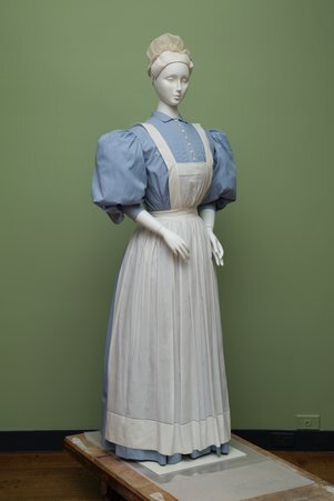 Michael Reese Hospital Nursing School student uniform
