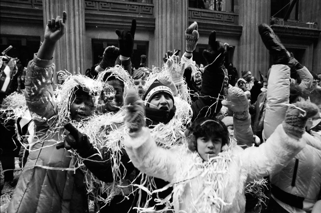 The Chicago Bears ride in a parade in the Loop after returning victorious from the Super Bowl - Chicago Sun-Times