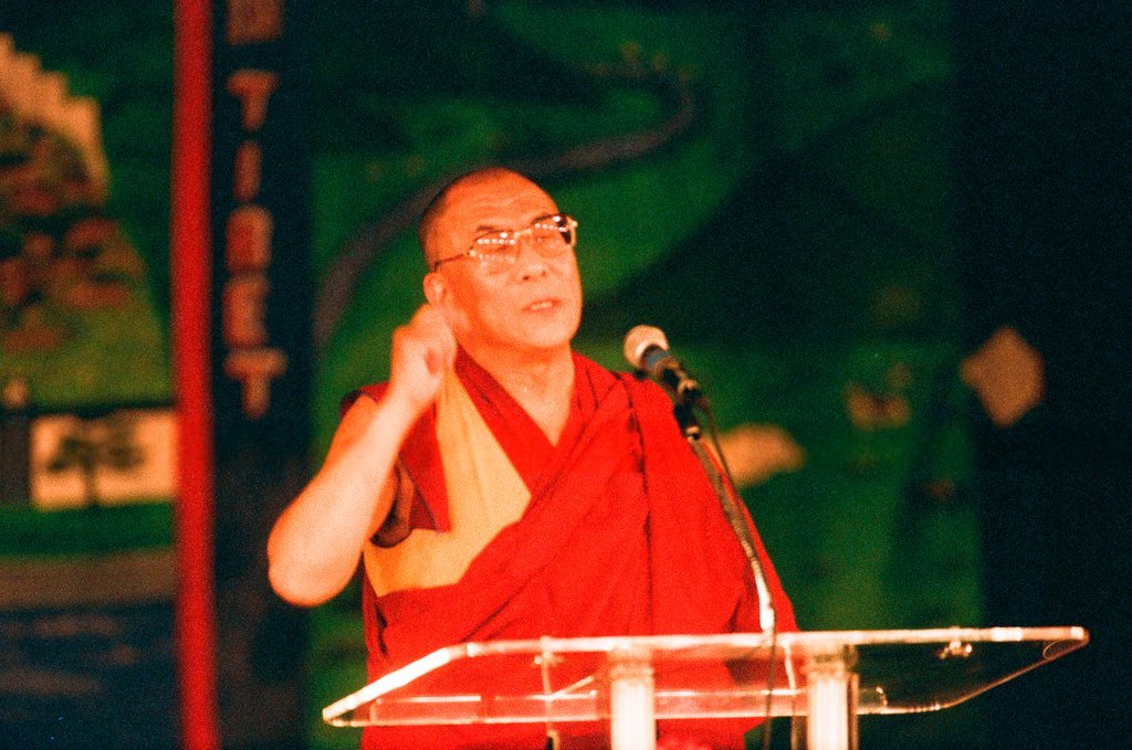Dalai Lama speaks at the Medinah Temple - Chicago Sun-Times