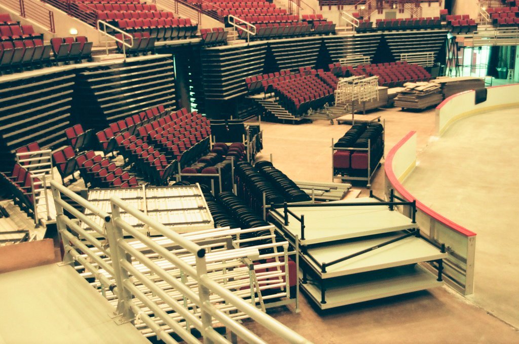 Preparations at the United Center for the 1996 Democratic National Convention - Al Podgorski for Chicago Sun-Times