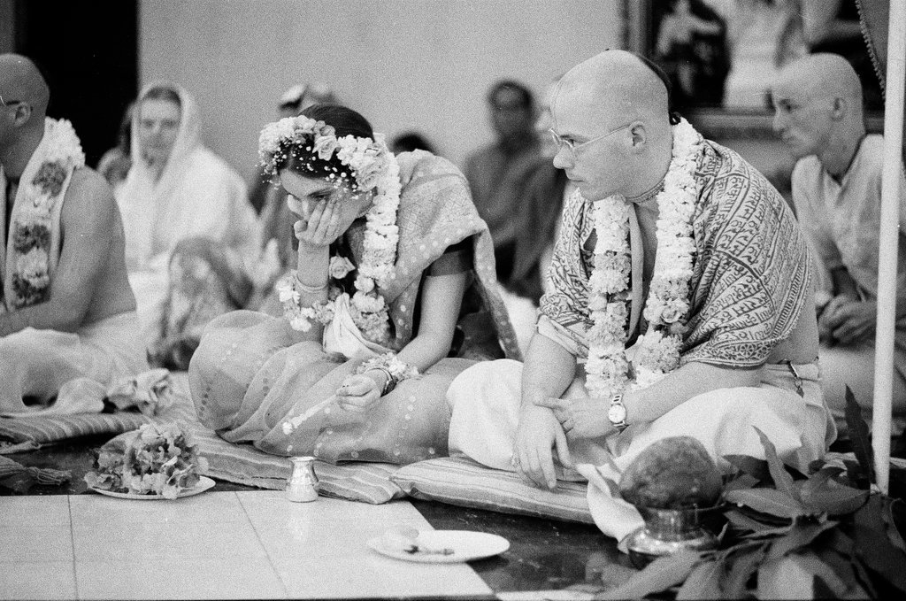 Hare Krishna wedding ceremony - Chicago Sun-Times
