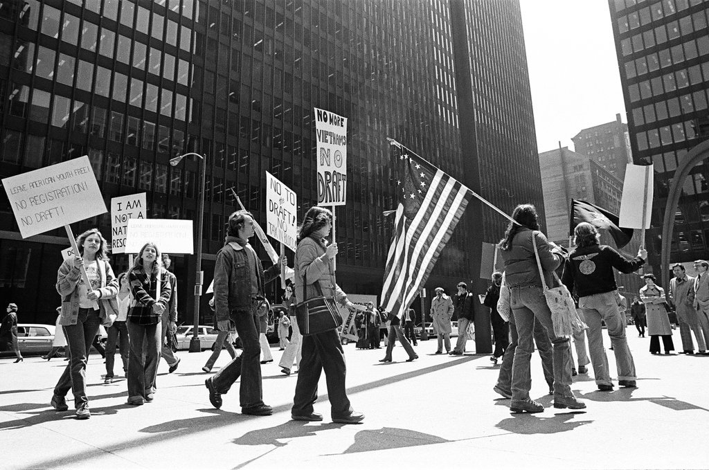 Students protest after legislation for a limited draft was approved - Chicago Sun-Times