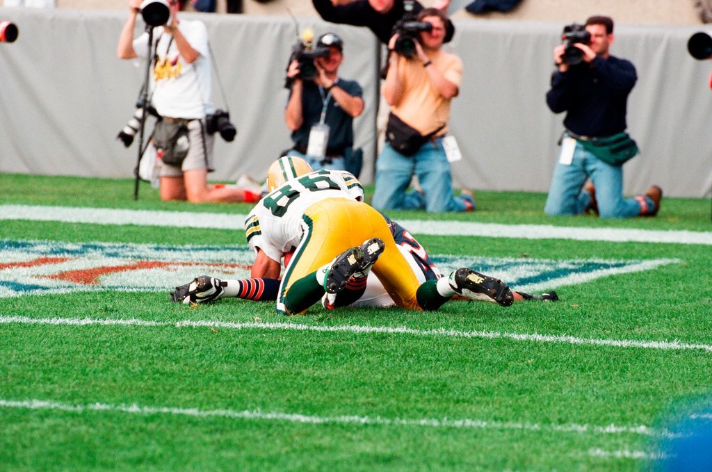 Football game between the Chicago Bears and Green Bay Packers - Chicago Sun-Times