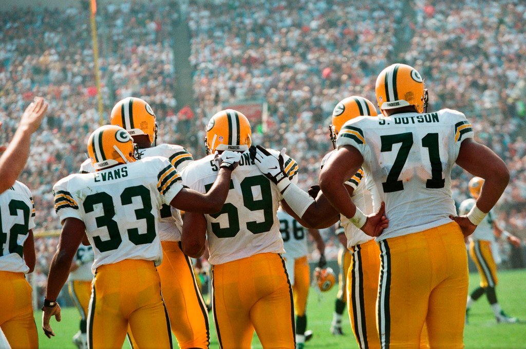 Football game between the Chicago Bears and Green Bay Packers - Chicago Sun-Times