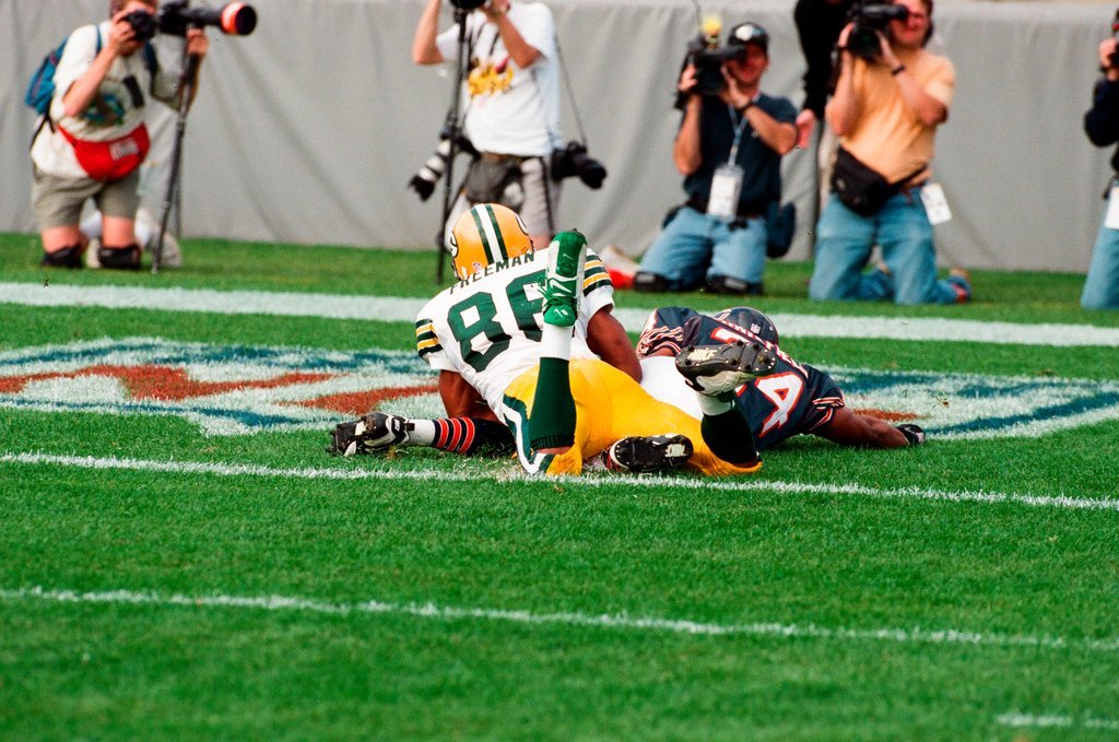 Football game between the Chicago Bears and Green Bay Packers - Chicago Sun-Times