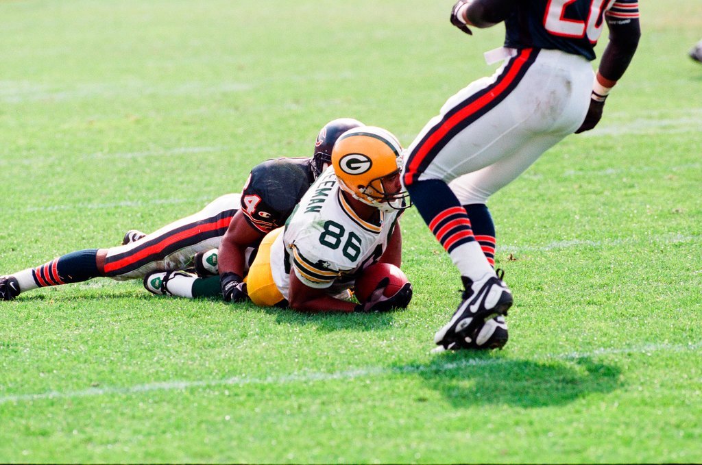 Football game between the Chicago Bears and Green Bay Packers - Chicago Sun-Times