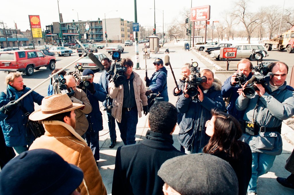 Tim Evans campaigns in West Town - Chicago Sun-Times