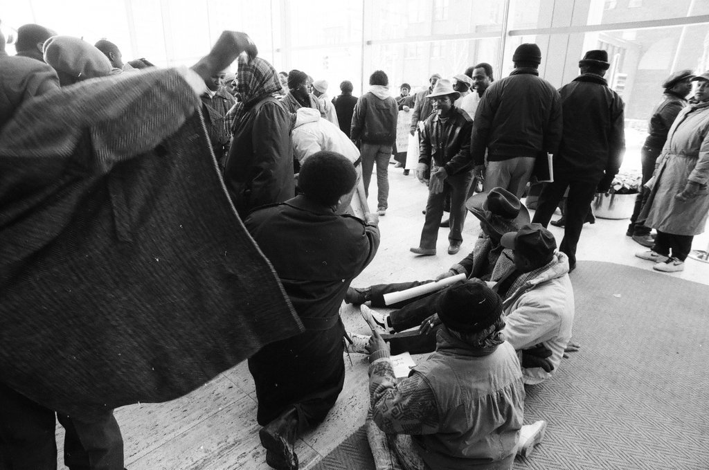 Black activists picket Quaker Oats - Chicago Sun-Times