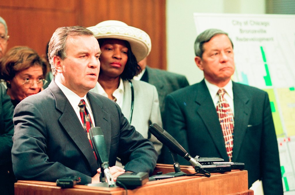 Mayor Daley announces new police HQ - Chicago Sun-Times