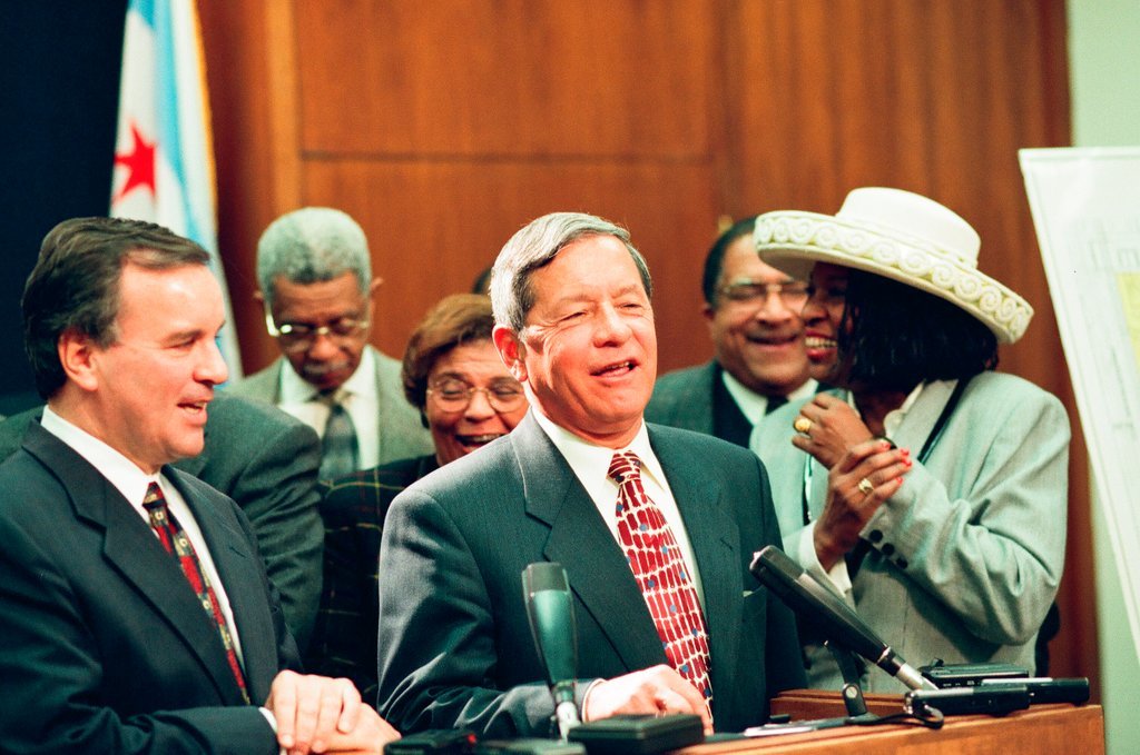 Mayor Daley announces new police HQ - Chicago Sun-Times