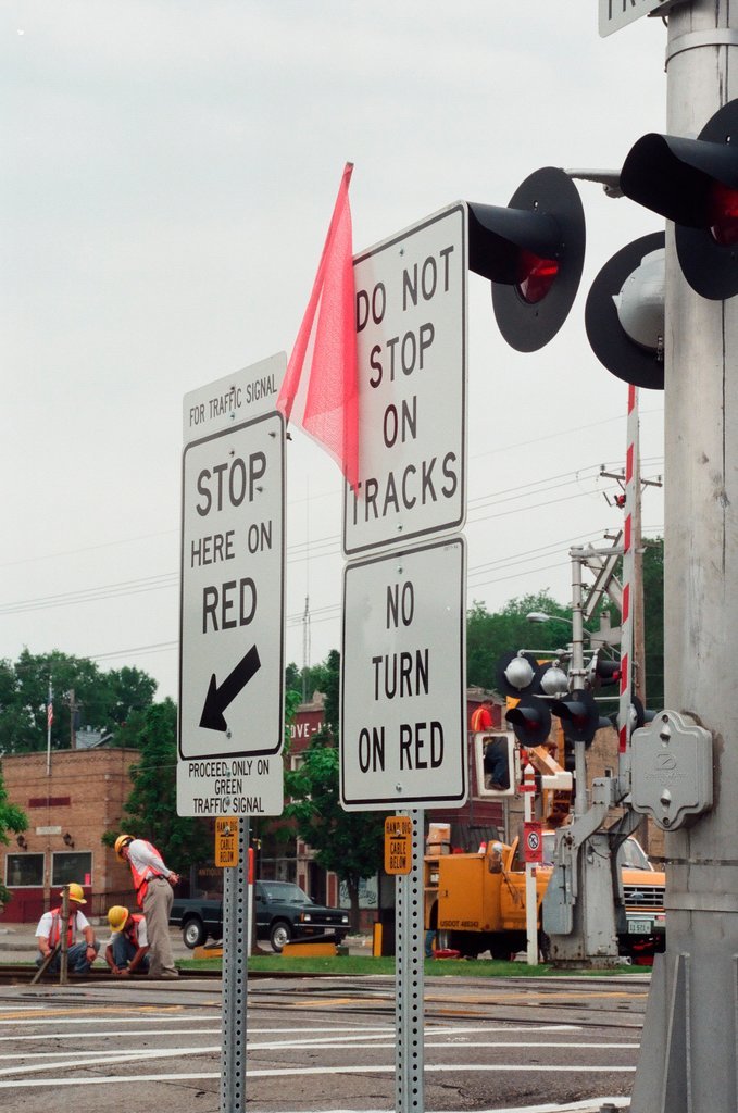 New traffic lights at train tracks - Ellen Domke for Chicago Sun-Times