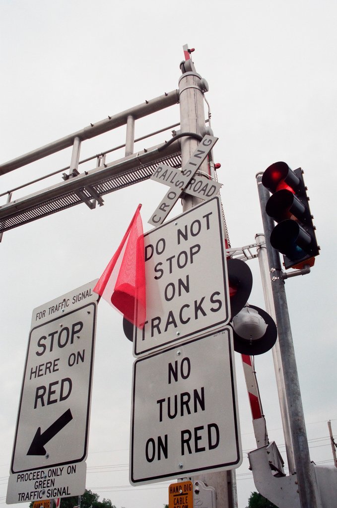 New traffic lights at train tracks - Ellen Domke for Chicago Sun-Times