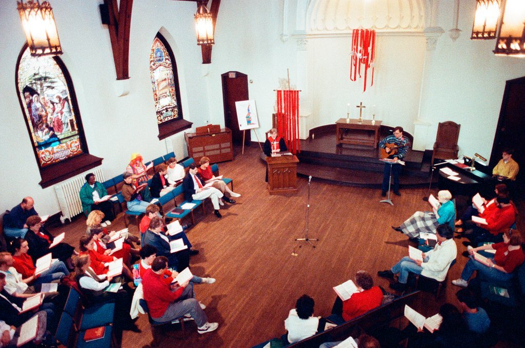 Protestant churches welcome LGBTQ+ members - Ellen Domke for Chicago Sun-Times