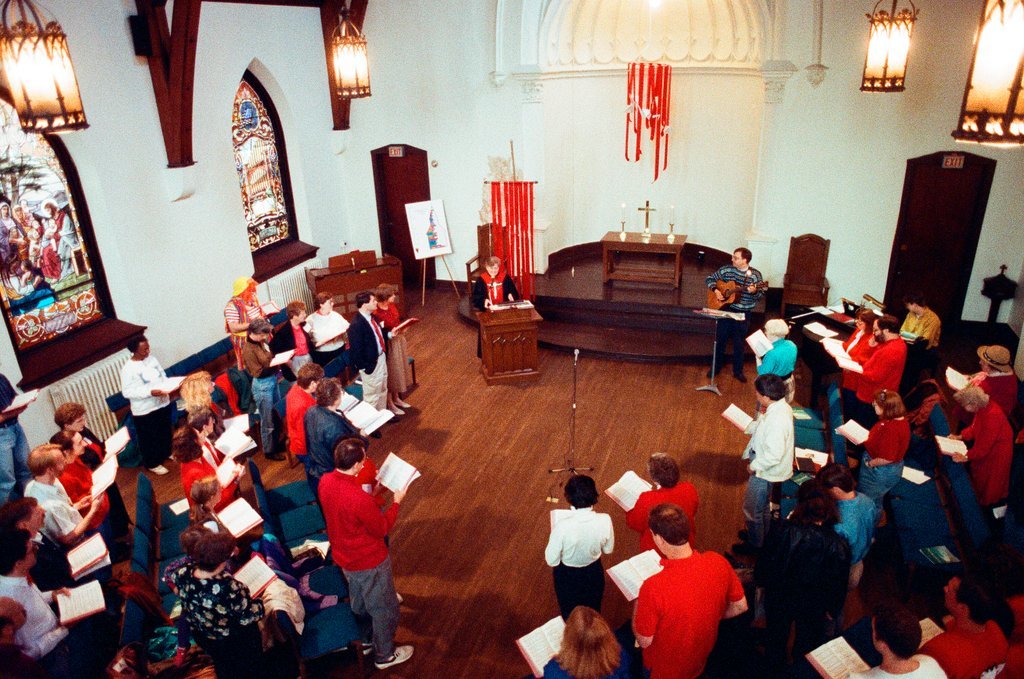 Protestant churches welcome LGBTQ+ members - Ellen Domke for Chicago Sun-Times