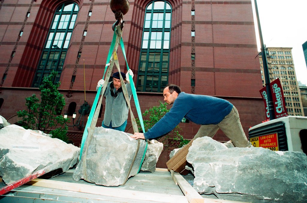 Installation in Pritzker Park honors Chicago women - Bob Ringham for Chicago Sun-Times