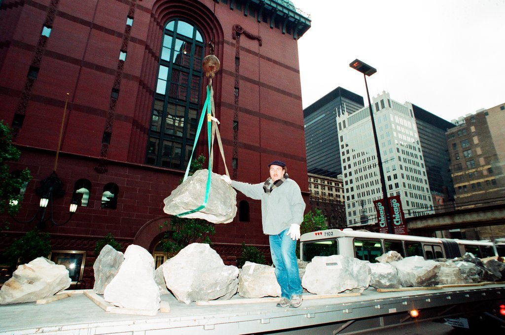 Installation in Pritzker Park honors Chicago women - Bob Ringham for Chicago Sun-Times