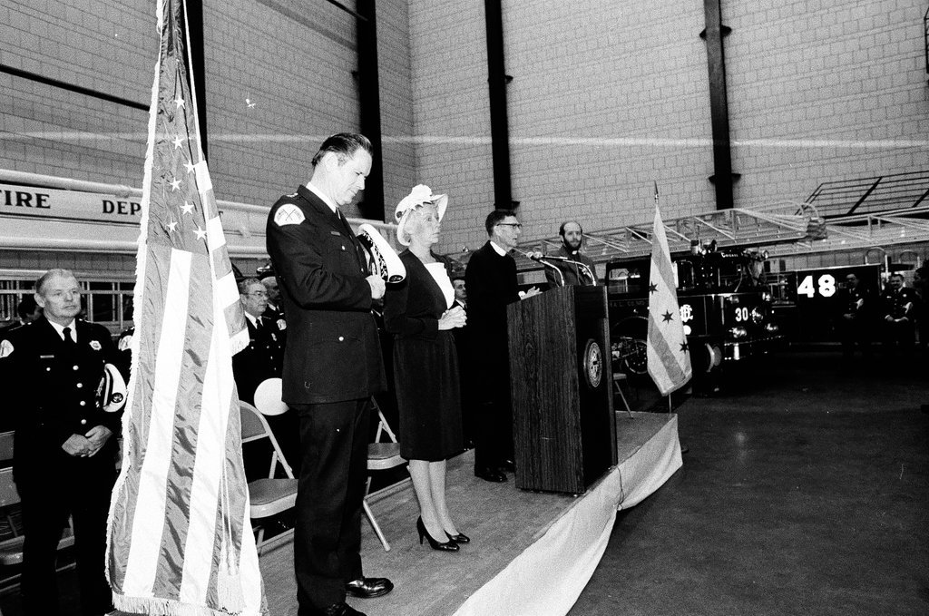 Jane Byrne swears in new firefighters - Chicago Sun-Times