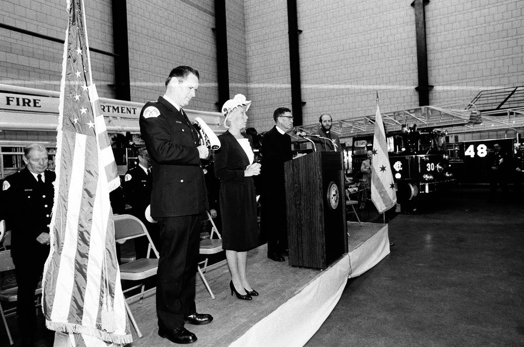Jane Byrne swears in new firefighters - Chicago Sun-Times