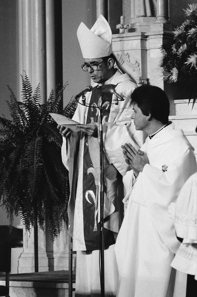 Archbishop Bernardin at Polish church - Chicago Sun-Times