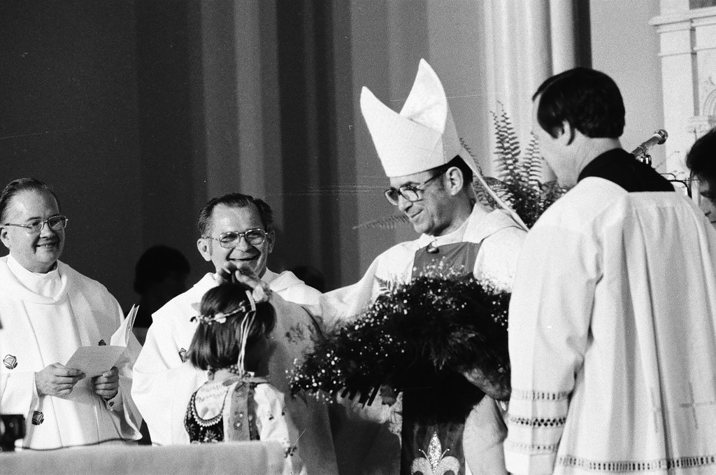 Archbishop Bernardin at Polish church - Chicago Sun-Times