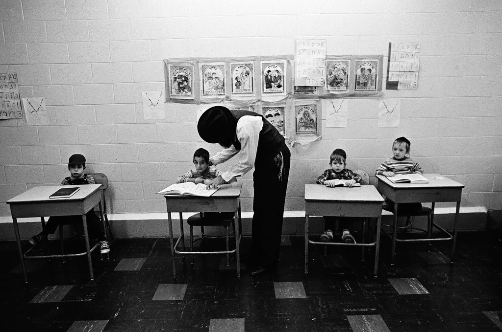 Children of the Hasidic Jewish faith at school - Chicago Sun-Times