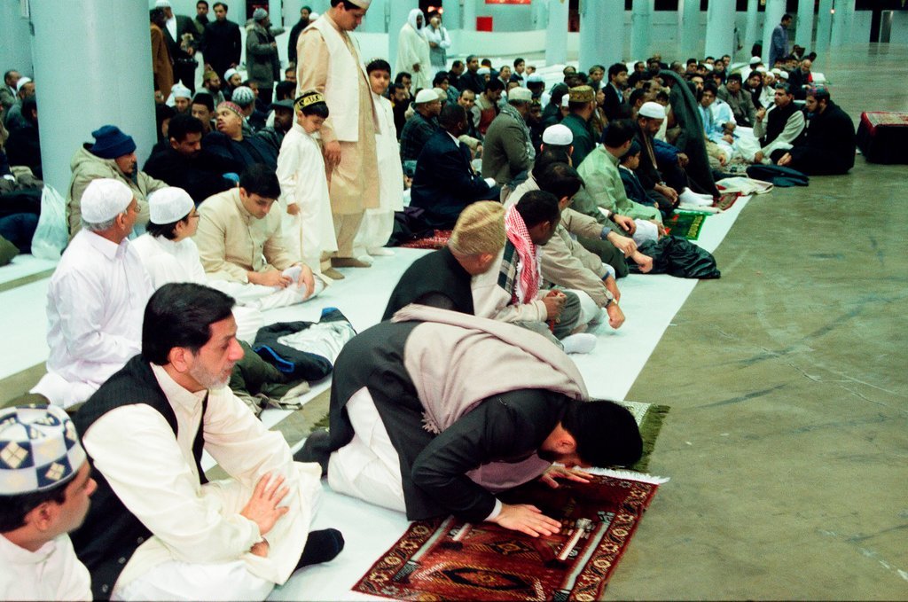 Ramadan service at McCormick Place - Chicago Sun-Times