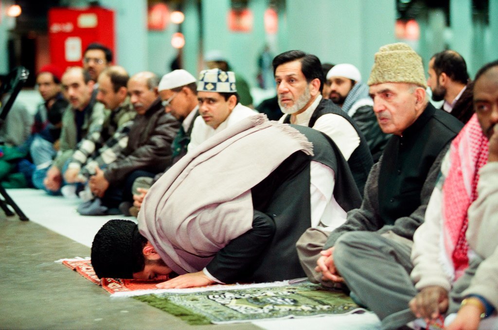 Ramadan service at McCormick Place - Chicago Sun-Times