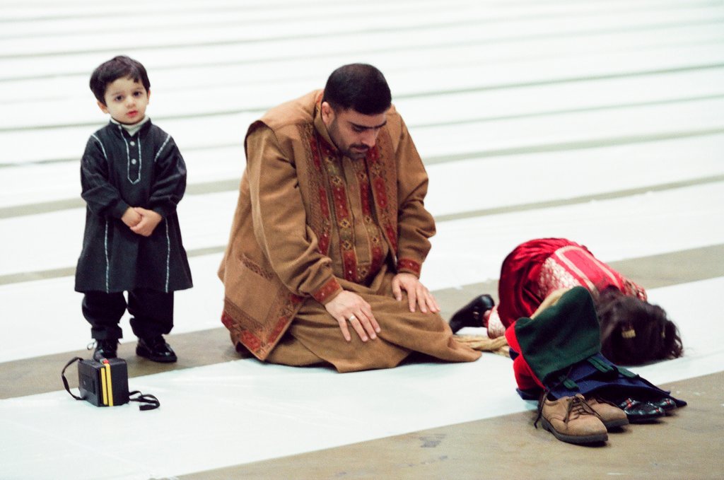 Ramadan service at McCormick Place - Chicago Sun-Times
