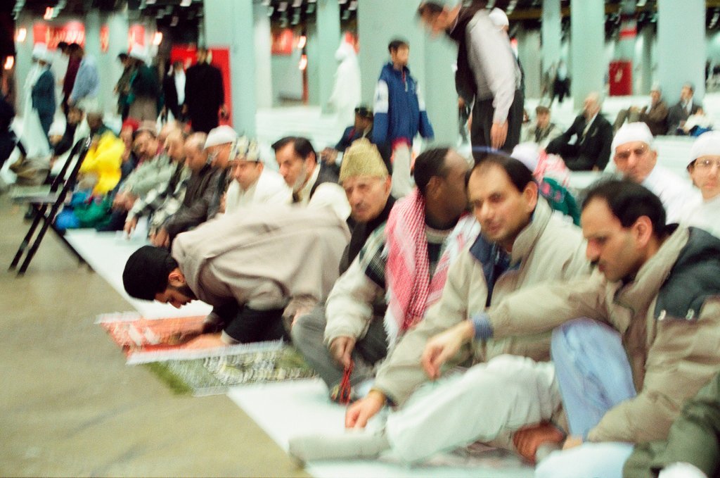 Ramadan service at McCormick Place - Chicago Sun-Times