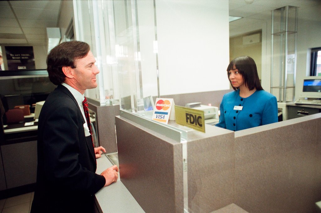 New bank opens in Austin - Chicago Sun-Times