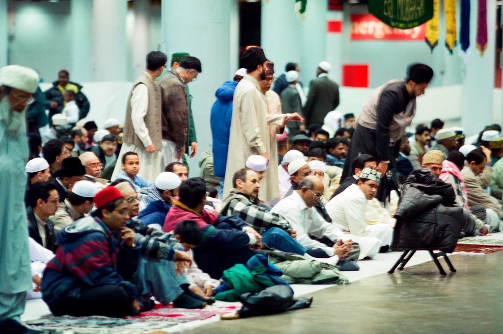 Ramadan service at McCormick Place - Chicago Sun-Times