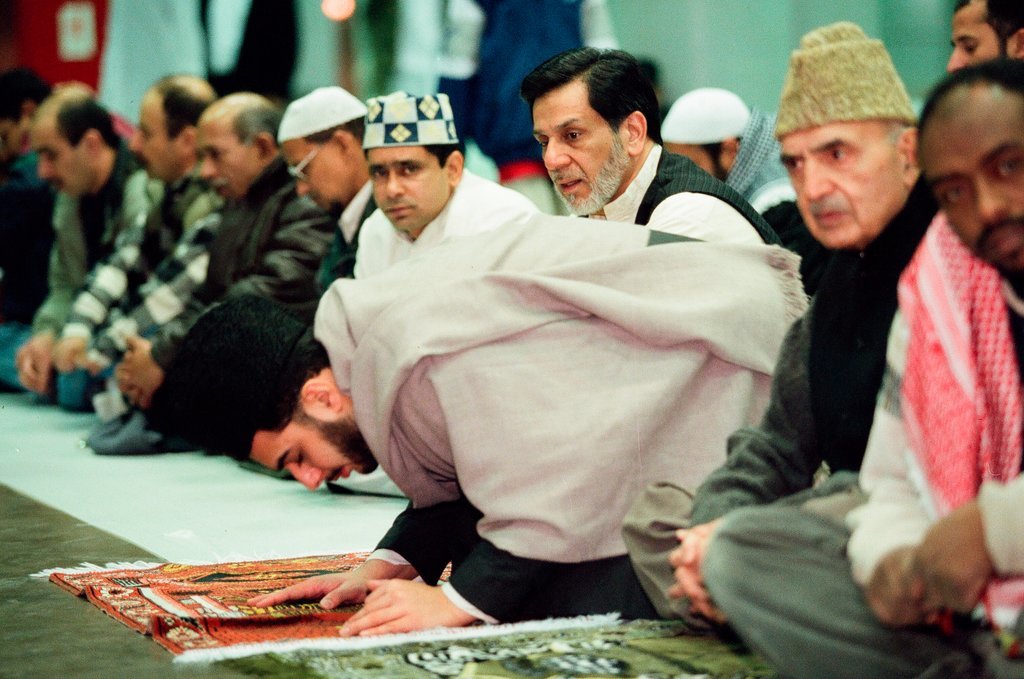Ramadan service at McCormick Place - Chicago Sun-Times