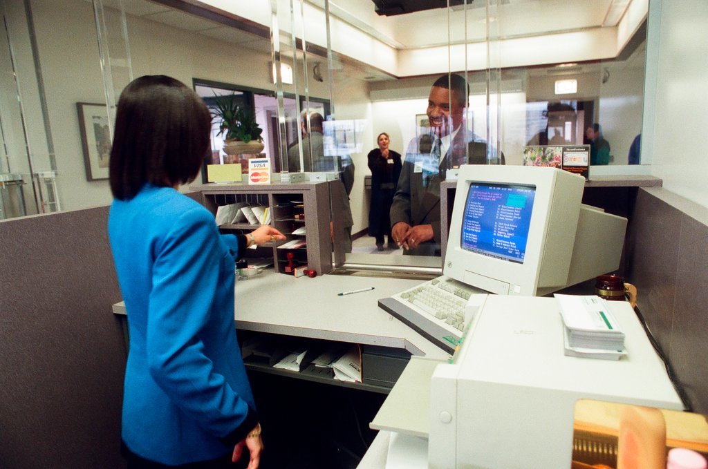 New bank opens in Austin - Chicago Sun-Times