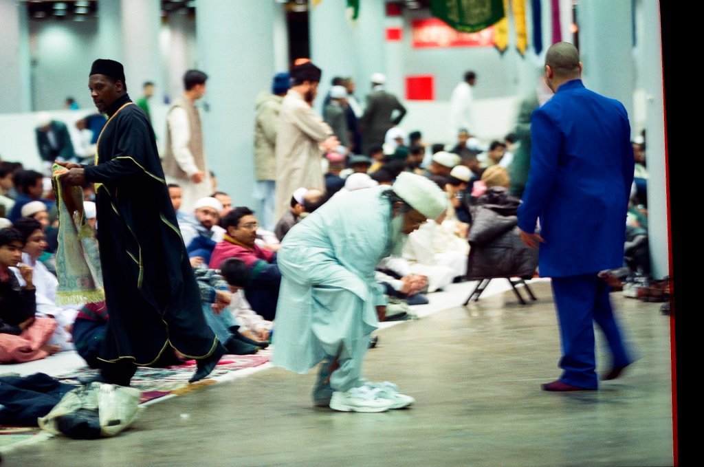 Ramadan service at McCormick Place - Chicago Sun-Times