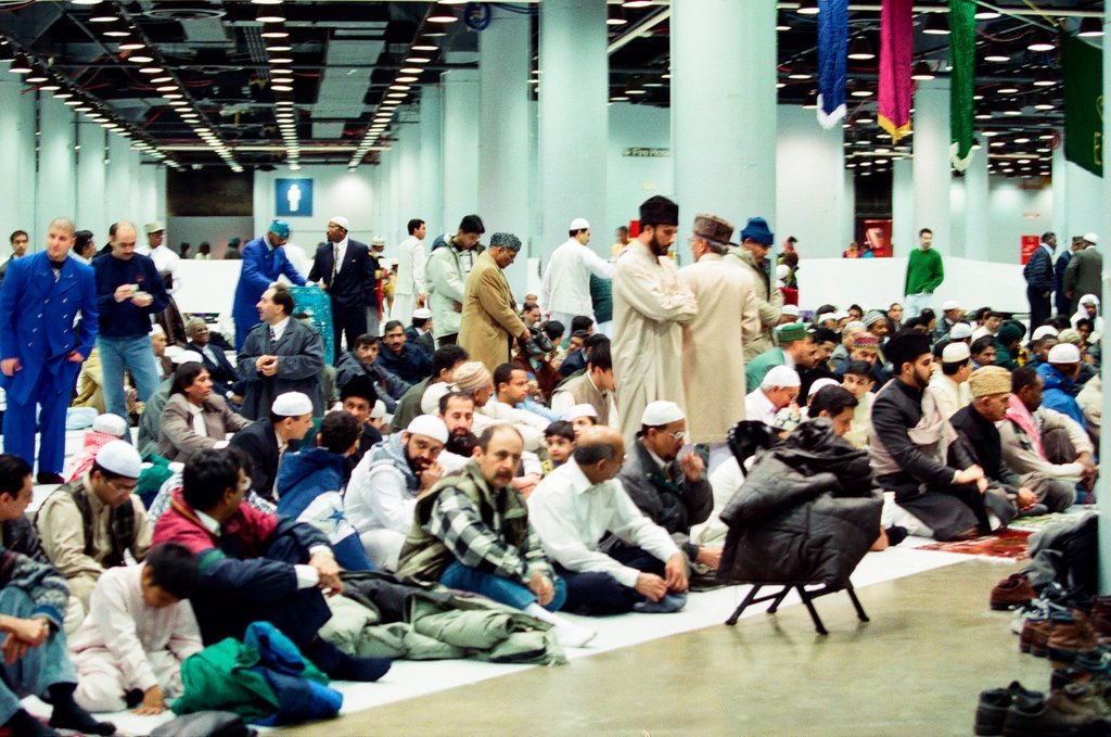 Ramadan service at McCormick Place - Chicago Sun-Times