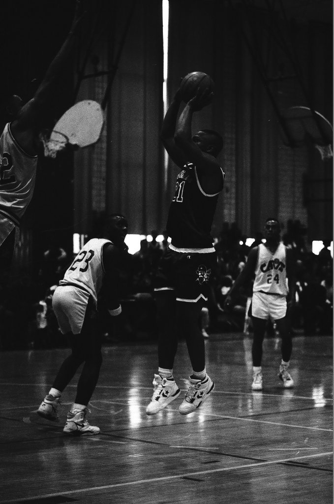 Chicago Vocational beats South Shore - Chicago Sun-Times