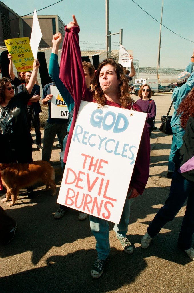 Austin neighborhood protests Northwest Incinerator - Rich Hein for Chicago Sun-Times