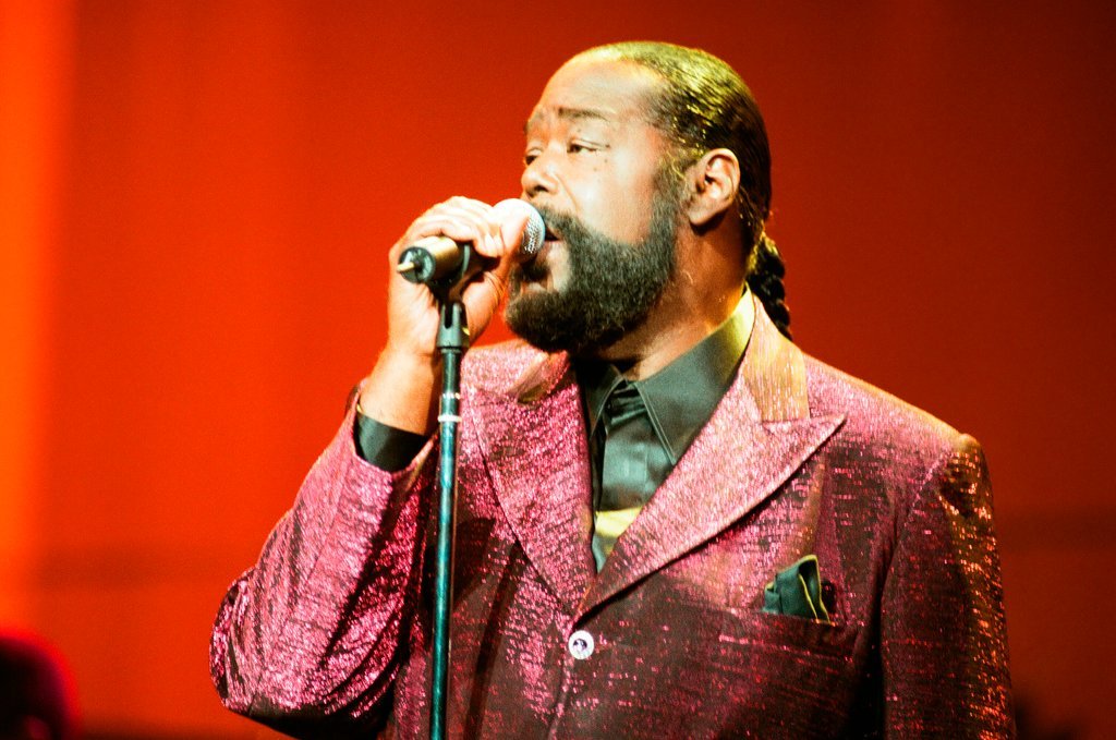 Barry White and Earth, Wind & Fire at United Center - Brian Jackson for Chicago Sun-Times