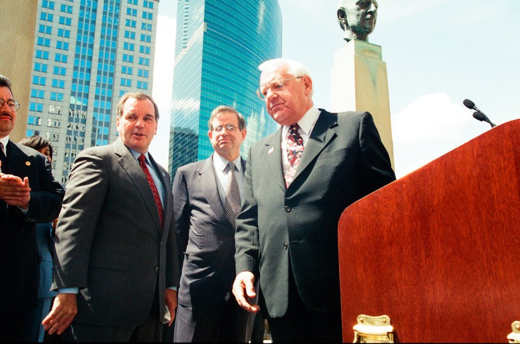 Governor Ryan signs Illinois FIRST law - Chicago Sun-Times