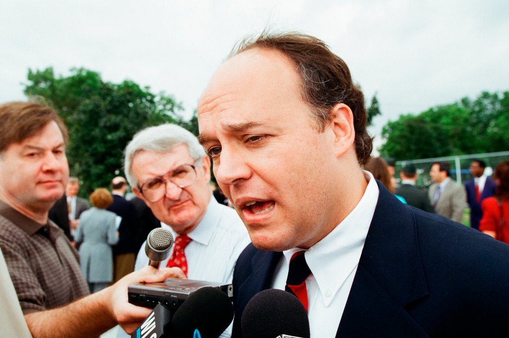 Mayor Daley announces plan to rebuild lakeshore - Robert A. Davis for Chicago Sun-Times