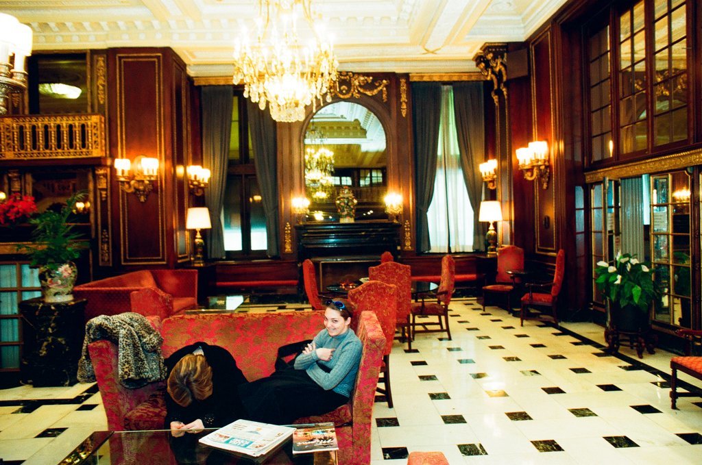 Blackstone Hotel closes - Rich Hein for Chicago Sun-Times