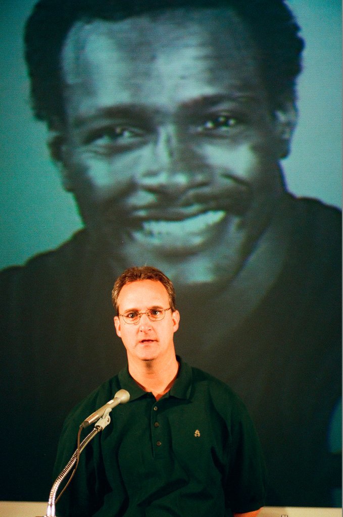 Bears announce Payton's death - Rich Hein for Chicago Sun-Times