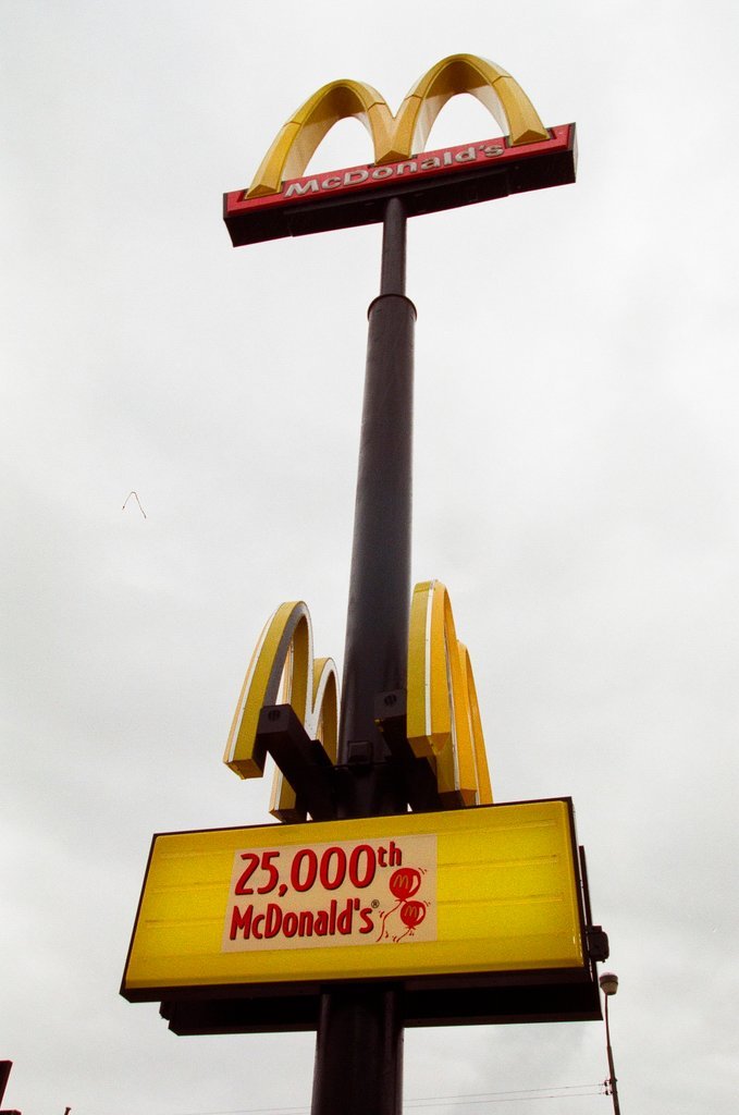 25,000th McDonald's opens - Al Podgorski for Chicago Sun-Times