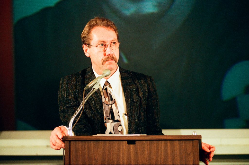 Bears announce Payton's death - Rich Hein for Chicago Sun-Times