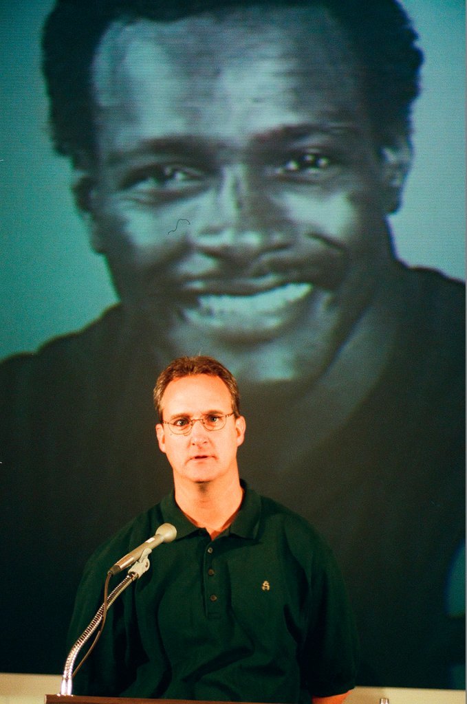 Bears announce Payton's death - Rich Hein for Chicago Sun-Times