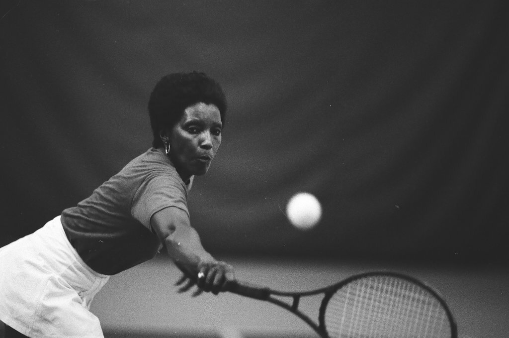 South Side women's tennis team - Chicago Sun-Times