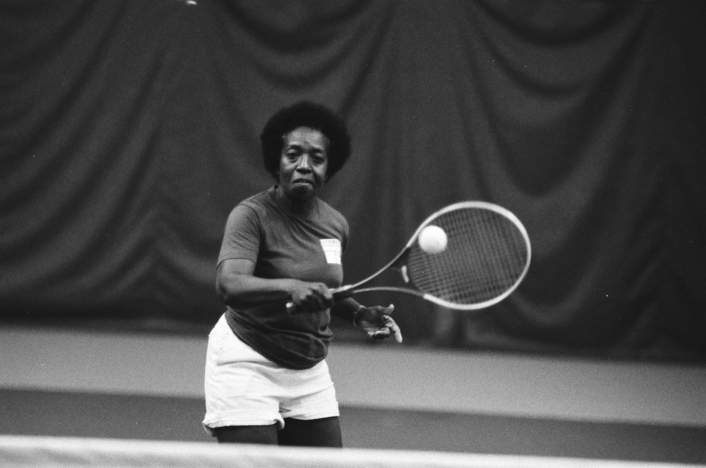South Side women's tennis team - Chicago Sun-Times