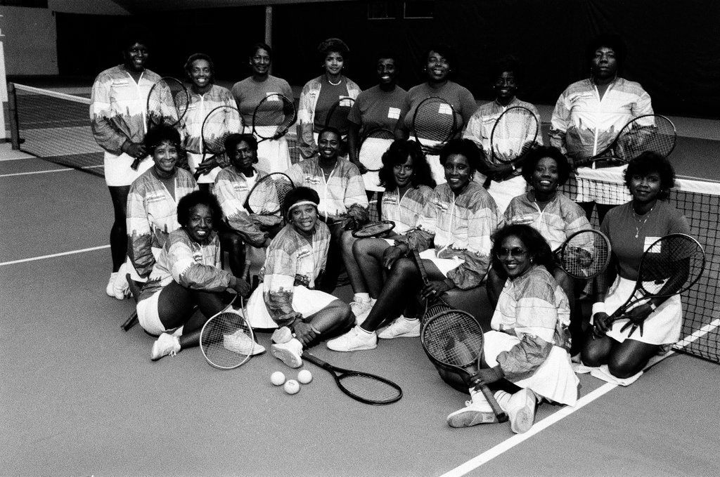 South Side women's tennis team - Chicago Sun-Times