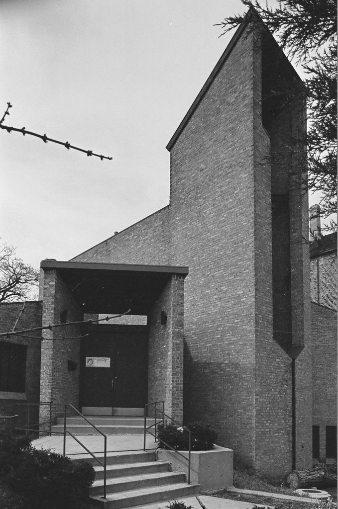 Emmanuel Presbyterian Church - Chicago Sun-Times