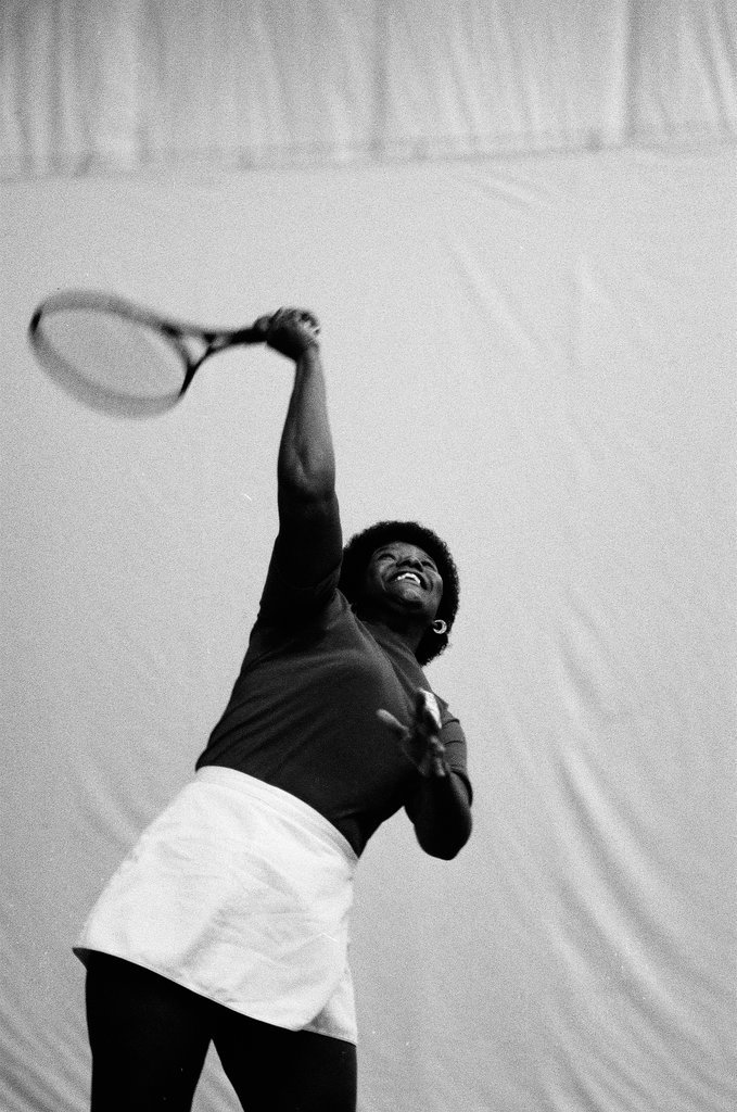 South Side women's tennis team - Chicago Sun-Times